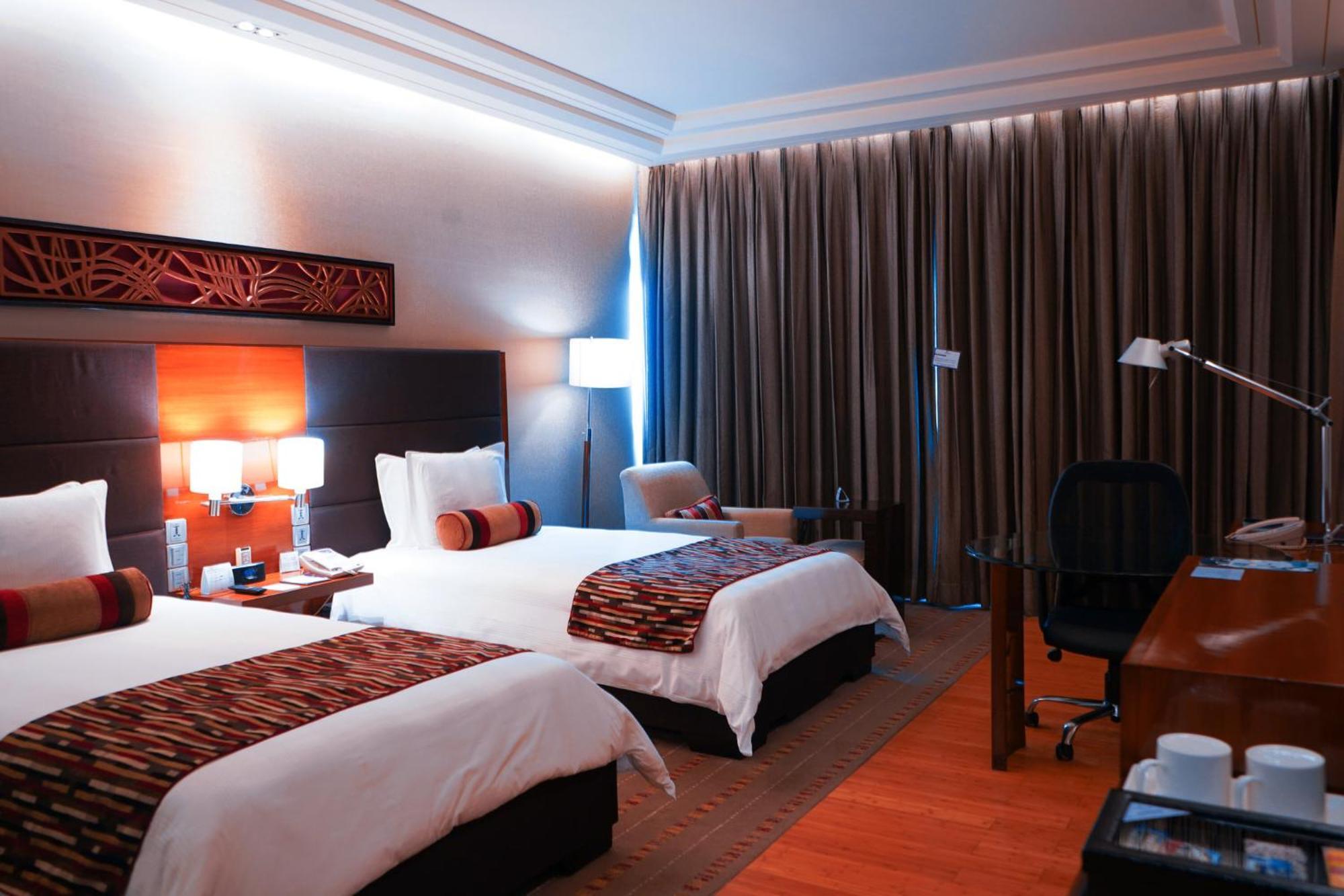 CROWNE PLAZA GURGAON グルガウン